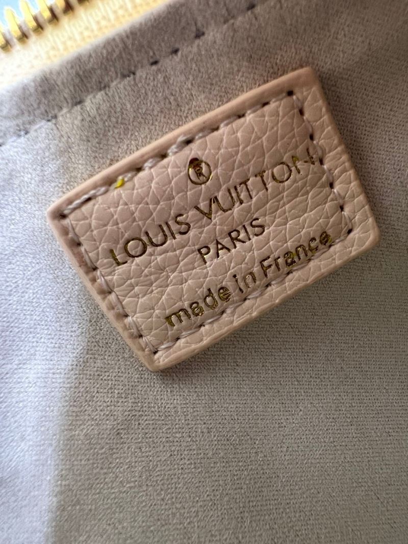 LV Hobo Bags